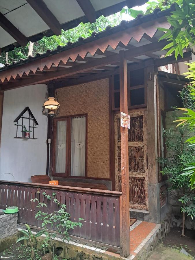 Diana'S Homestay Banyuwangi  Extérieur photo