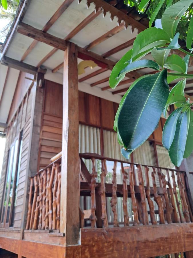 Diana'S Homestay Banyuwangi  Extérieur photo