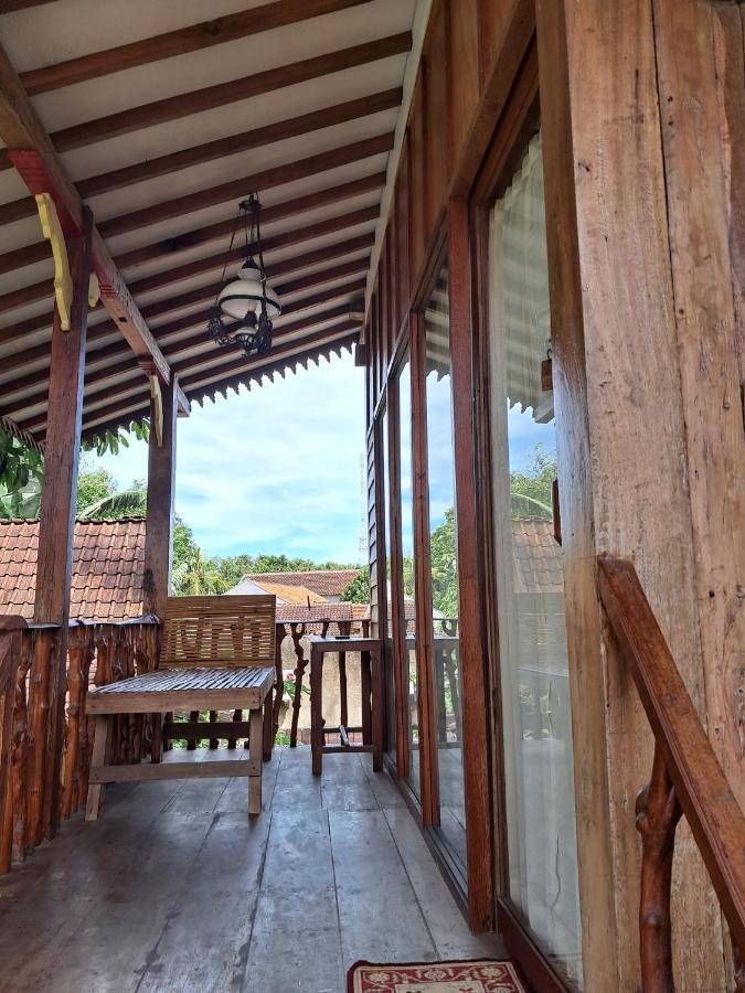 Diana'S Homestay Banyuwangi  Extérieur photo