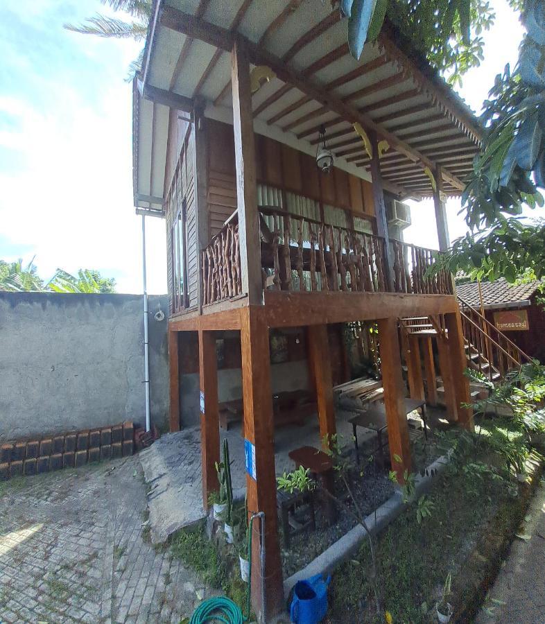 Diana'S Homestay Banyuwangi  Extérieur photo