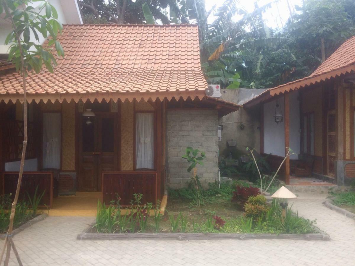 Diana'S Homestay Banyuwangi  Extérieur photo